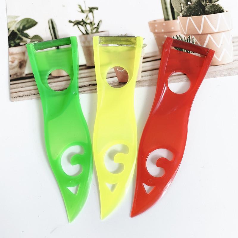 2pcs Old-Fashioned Home Fruit Peeler Multi-Functional Peeler Peeler Plane Kitchen Melon Fruit Scratcher Chicken Spear Head Planer Utensils