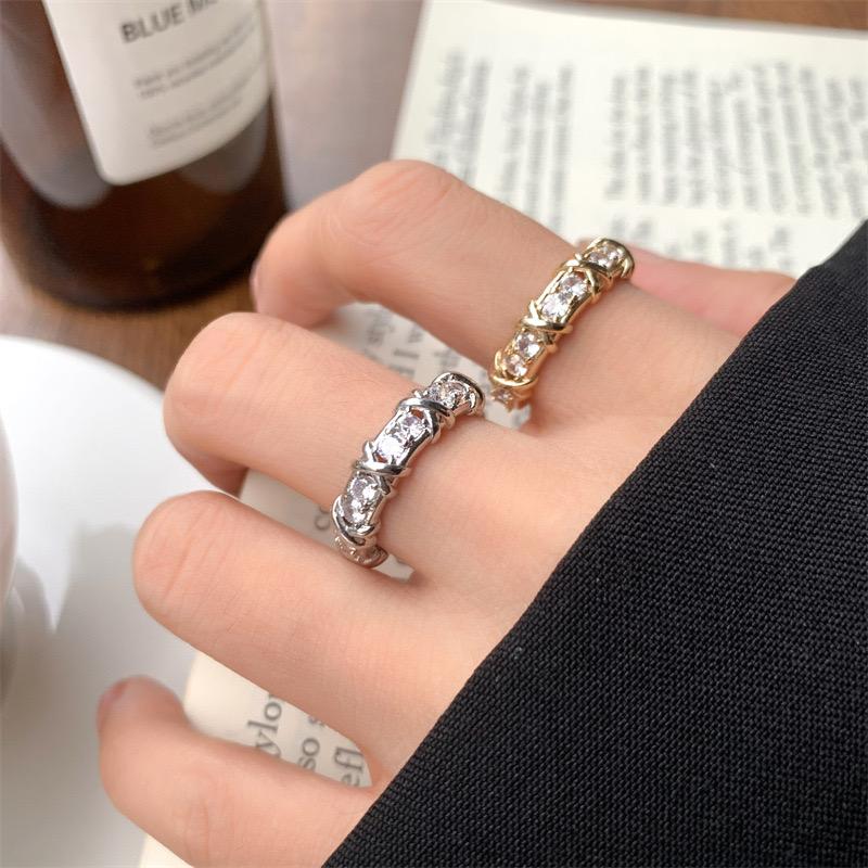 3 Colors Moissanite Synthetic Ring Eternity Band X Cross Colorful Ring 18K Gold Plated Hypoallergenic D Color VVS1 Clarity Environmental Black Friday 2024 Deals for Christmas Men Women Birthday Gift Hiphop Engagement Wedding Environmental R026 A0 T0