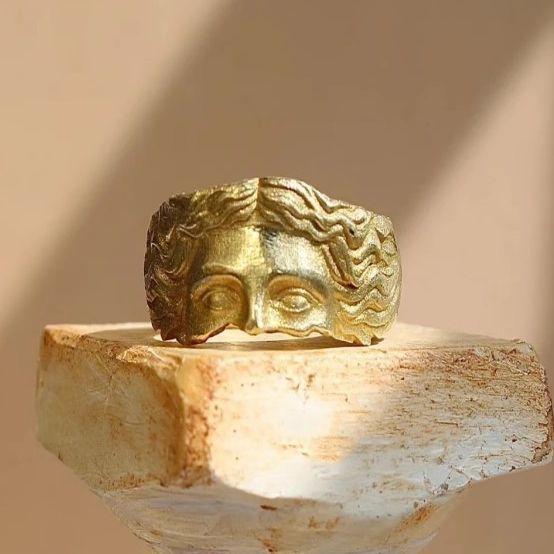 Half face ring, fashionable personalized ring sculpture, fashionable open couple ring