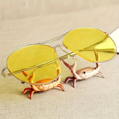 Realistic Crab Shaped Pen Holder, 1 Count Creative Cute Desktop Pen Stand, Decorative Desk Ornament for Office and Home, Desk Accessories, Summer Gifts, Office Stationery Supplies, Room Decor, Fall Decor, Birthday Gifts