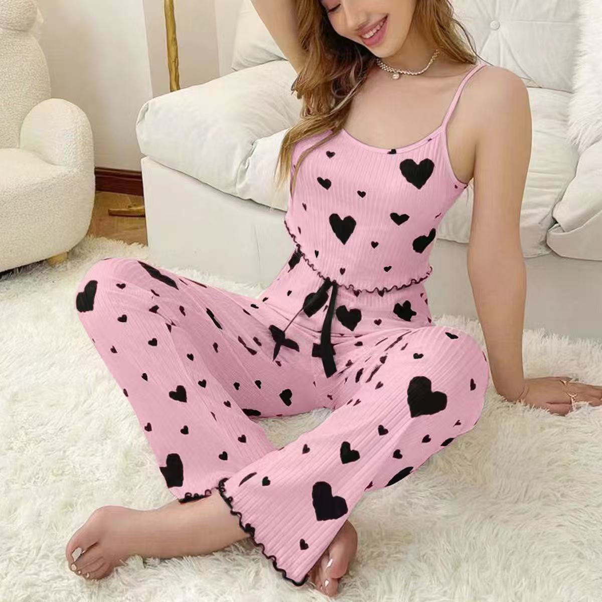 Home Wear Set Made of Milk Silk. It Includes a Heart - shaped Sling - strap Vest Pajama and Pants that Can be Worn Outside