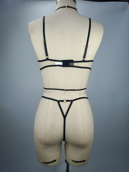 Sexy Temptation Set with Bikini Style and Metal Chains