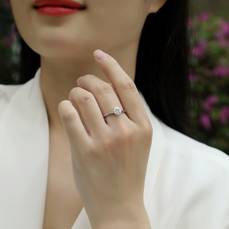 S925 Silver Ring Moissanite Closed Love Ring